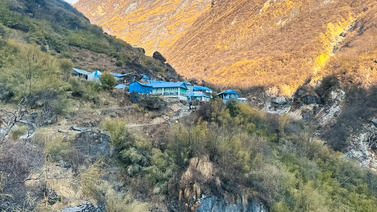 Very few crowd on the Annapurna Base Camp Trail in December