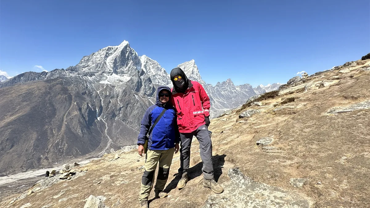 Acclimatization hike above Dingboche