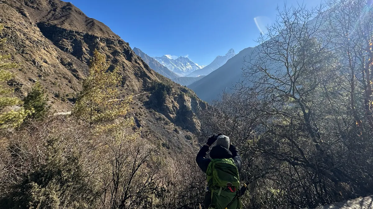 Trek from Namche to Tengboche