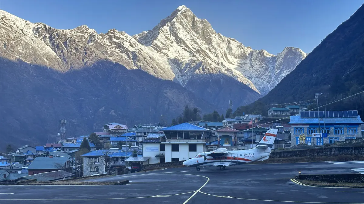 Twin Otter aircraft on Lukla runway