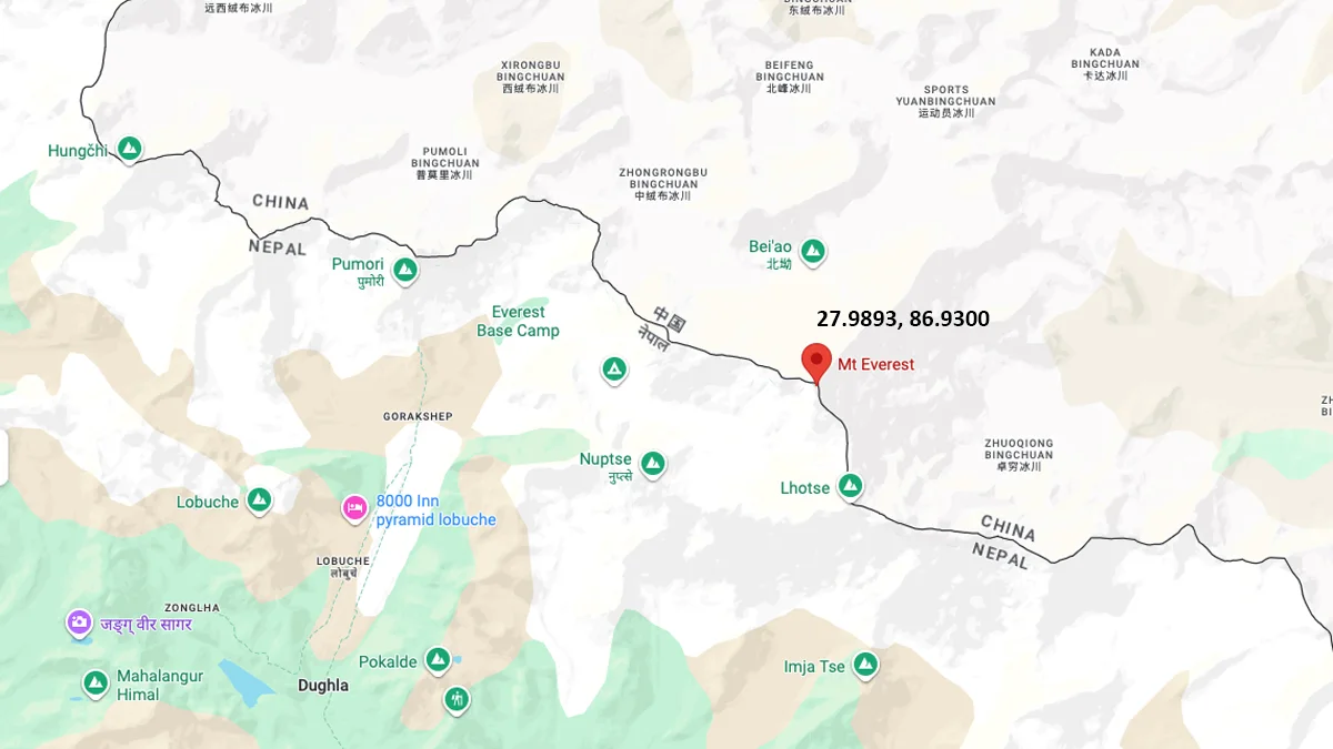 Mount Everest location on the Nepal-China border, Solukhumbu District, Khumbu Valley
