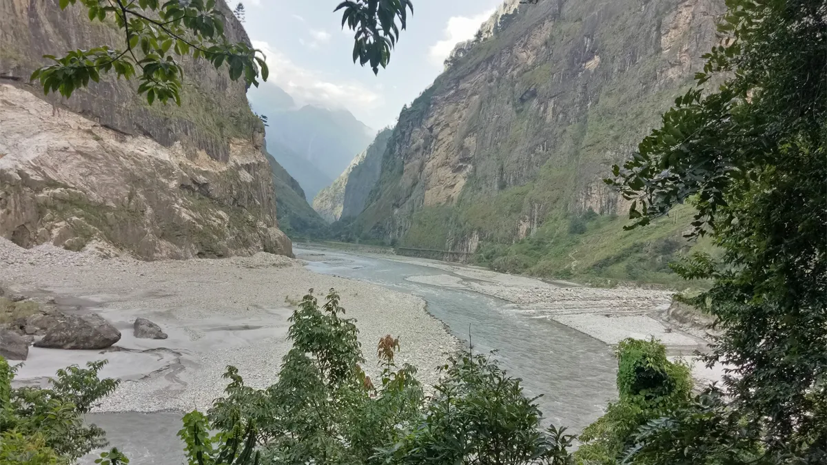 Trekking trail from Machha Khola to Jagat on the Manaslu Circuit